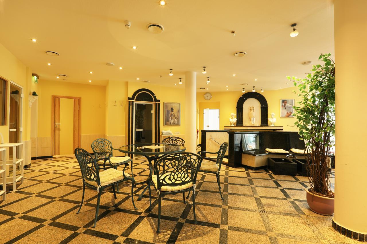 Hotel Waldesrand Herford Exterior photo